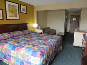 American Inn Cedar Rapids South