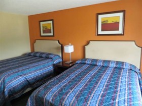 American Inn Cedar Rapids South