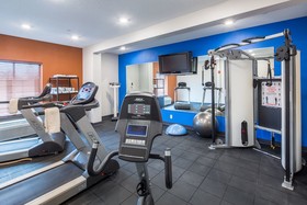 Holiday Inn Express Cedar Rapids (Collins Road)