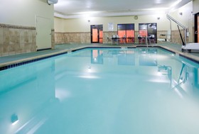 Holiday Inn Express Cedar Rapids (Collins Road)