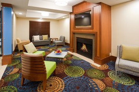 Holiday Inn Express Cedar Rapids (Collins Road)