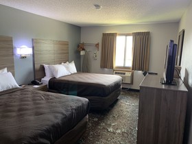 Ramada by Wyndham Cedar Rapids South