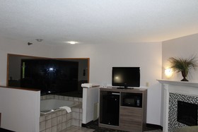 Ramada by Wyndham Cedar Rapids South