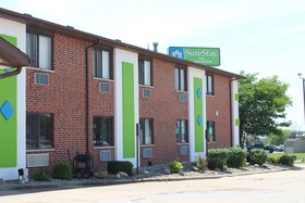 Ramada by Wyndham Cedar Rapids South