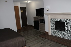 Ramada by Wyndham Cedar Rapids South