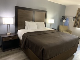 Ramada by Wyndham Cedar Rapids South
