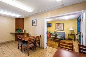 Motel 6 Cedar Rapids - Airport