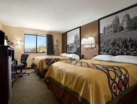 Super 8 by Wyndham Cedar Rapids