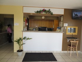 Super 8 by Wyndham Cedar Rapids