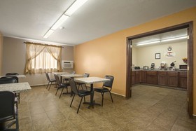 Super 8 by Wyndham Cedar Rapids