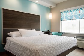 Tru by Hilton Cedar Rapids Westdale