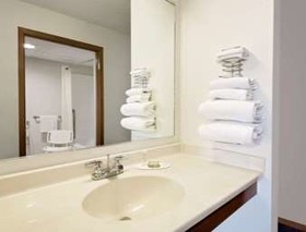 Super 8 by Wyndham Centerville