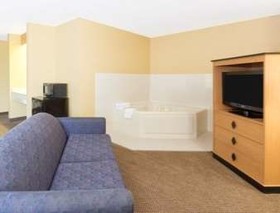 Super 8 by Wyndham Clarinda