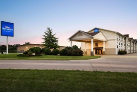 Travelodge by Wyndham Clinton Valley West Court