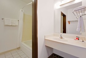 SureStay Plus Hotel by Best Western Coralville Iowa City