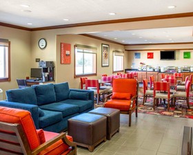 Comfort Inn & Suites Coralville - Iowa City Near Iowa River Landing