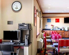 Comfort Inn & Suites Coralville - Iowa City Near Iowa River Landing