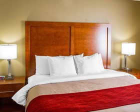 Comfort Inn & Suites Coralville - Iowa City Near Iowa River Landing