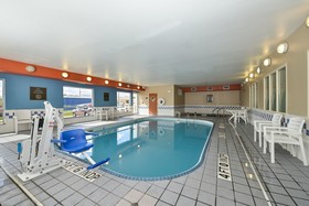 Comfort Inn & Suites Coralville - Iowa City Near Iowa River Landing