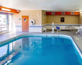 Comfort Inn & Suites Coralville - Iowa City Near Iowa River Landing