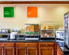 Comfort Inn & Suites Coralville - Iowa City Near Iowa River Landing