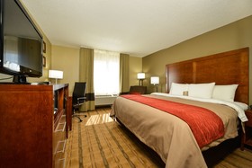 Comfort Inn & Suites Coralville - Iowa City Near Iowa River Landing