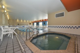 Comfort Inn & Suites Coralville - Iowa City Near Iowa River Landing