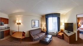 Holiday Inn Express & Suites Coralville