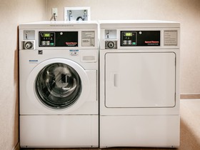 Holiday Inn Express & Suites Coralville