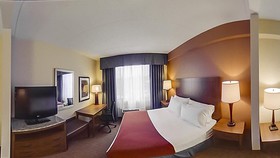 Holiday Inn Express & Suites Coralville