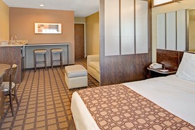 Microtel Inn & Suites by Wyndham Council Bluffs/Omaha