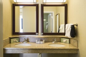 SpringHills Suites by Marriott Council Bluffs