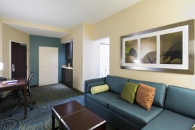 SpringHills Suites by Marriott Council Bluffs