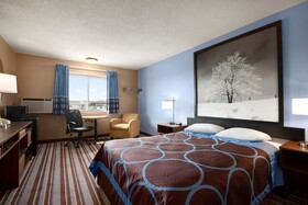 Super 8 by Wyndham Council Bluffs IA Omaha NE Area