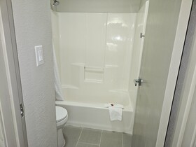 Days Inn by Wyndham Davenport