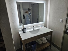 Days Inn by Wyndham Davenport