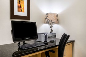 La Quinta Inn by Wyndham Davenport & Conference Center