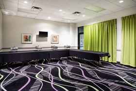 La Quinta Inn by Wyndham Davenport & Conference Center