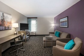La Quinta Inn by Wyndham Davenport & Conference Center