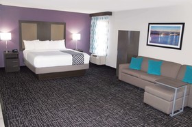 La Quinta Inn by Wyndham Davenport & Conference Center