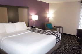 La Quinta Inn by Wyndham Davenport & Conference Center