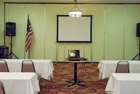 La Quinta Inn by Wyndham Davenport & Conference Center