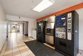 Motel 6 Davenport, IA