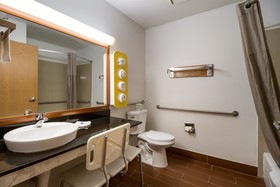 Motel 6 Davenport, IA