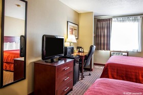 Quality Inn & Suites Davenport Near I-80