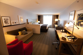 Country Inn & Suites by Radisson, Decorah, IA