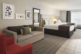 Country Inn & Suites by Radisson, Decorah, IA
