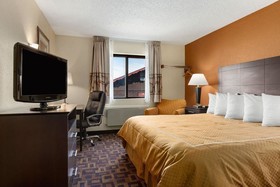 Super 8 by Wyndham Decorah