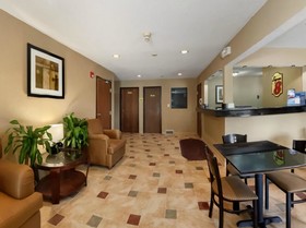 Super 8 by Wyndham Decorah