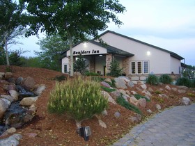 Cobblestone Inn & Suites - Denison | Majestic Hills